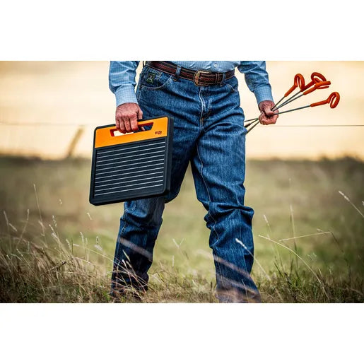 S120 Lithium Solar Fence Energizer | Gallagher