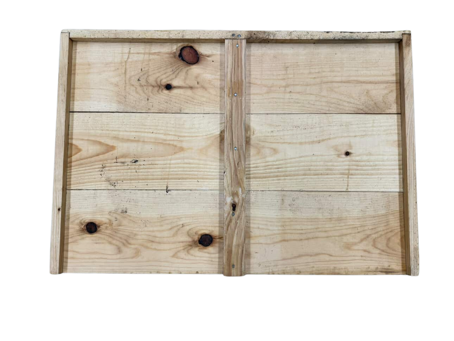 2-Way Hive Pallets | Wax-Dipped | Dancing Bee Equipment